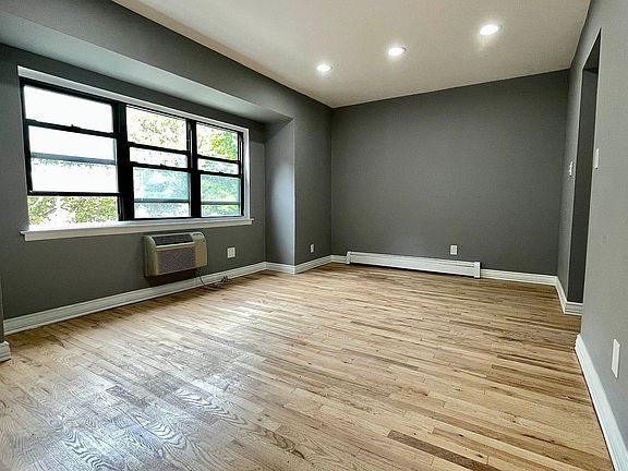 4th image of 23-59 79th St #2