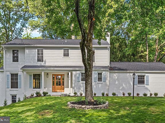 2nd image of 358 Prestonfield Ln