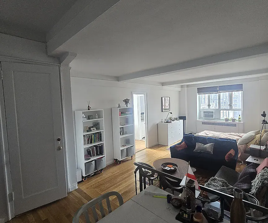 200 W 20th St #1403
