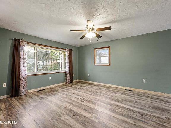 4th image of 47 Paint Rock Ferry Rd