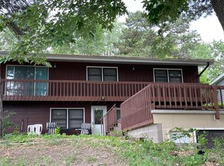 3085 W Owasso Blvd N, Saint Paul, MN 55113