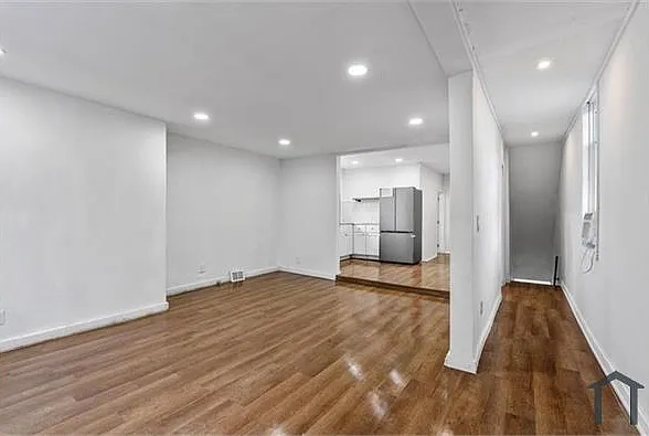 4 bed, 1409 sqft, $2,100 — Photo 4