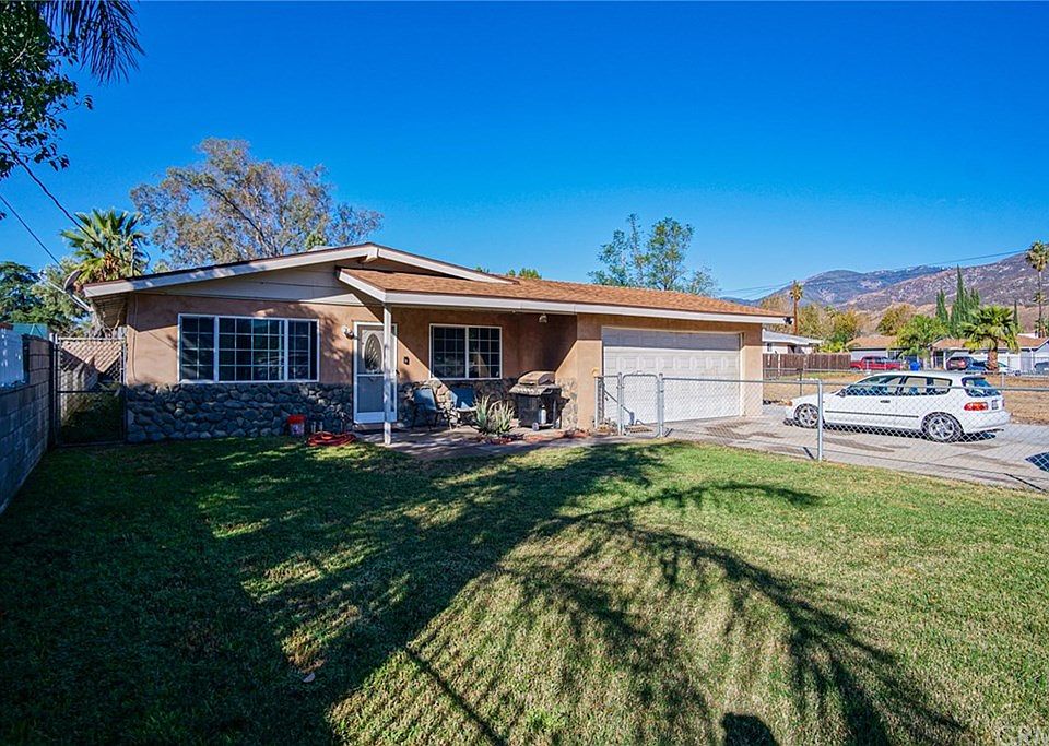 1st image of 4242 Mountain Dr