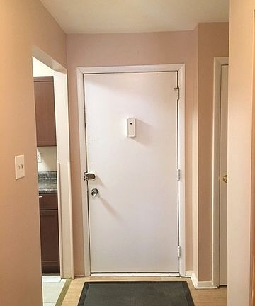 5th image of 869 Trace Dr APT 204