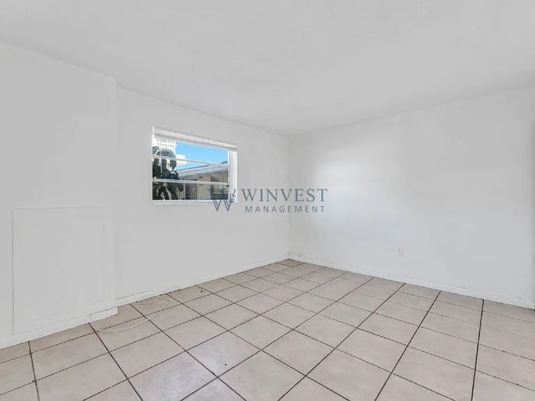 Presidential View Apartments — Photo 59