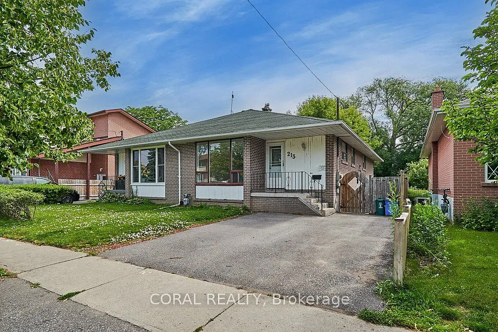 5 bed, $2,990 — Photo 1