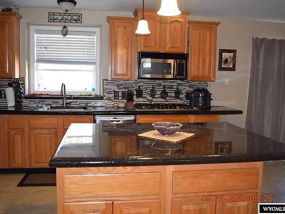 5th image of 1413 Cottonwood Dr