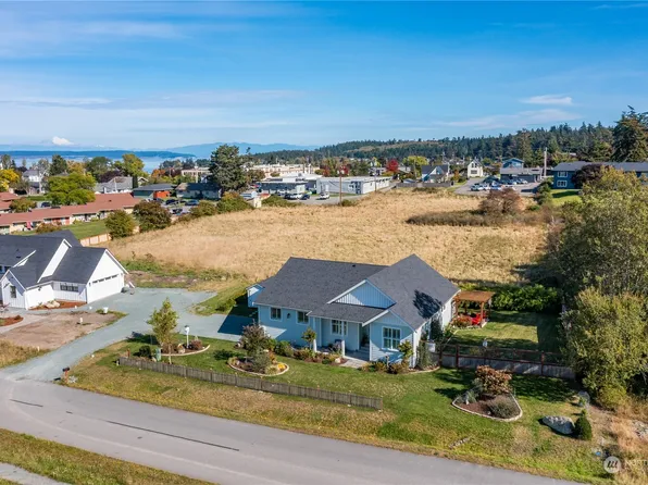 305 NW Wilkes Street, Coupeville, WA 98239