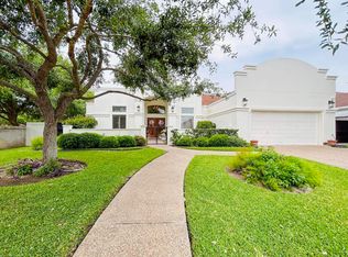 3302 Hagen Loop, Laredo, TX 78045