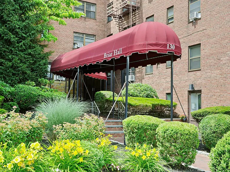 130 Orient Way #3D — Photo 2