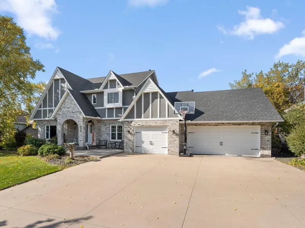 2987 Frank St, Saint Paul, MN 55109