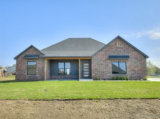 141 E 498th Cir, Pryor, OK 74361