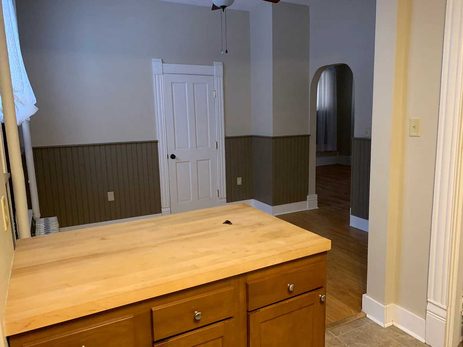 2 bed, 850 sqft, $950 — Photo 1