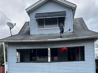 58 Walnut St, Struthers, OH 44471