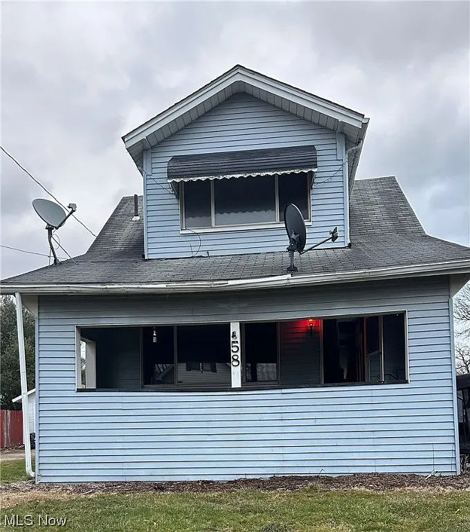 58 Walnut St photo 1