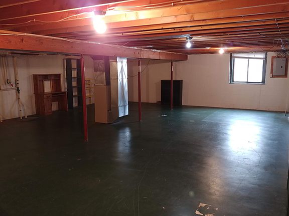 4th image of 6612 Lora Lee Ln