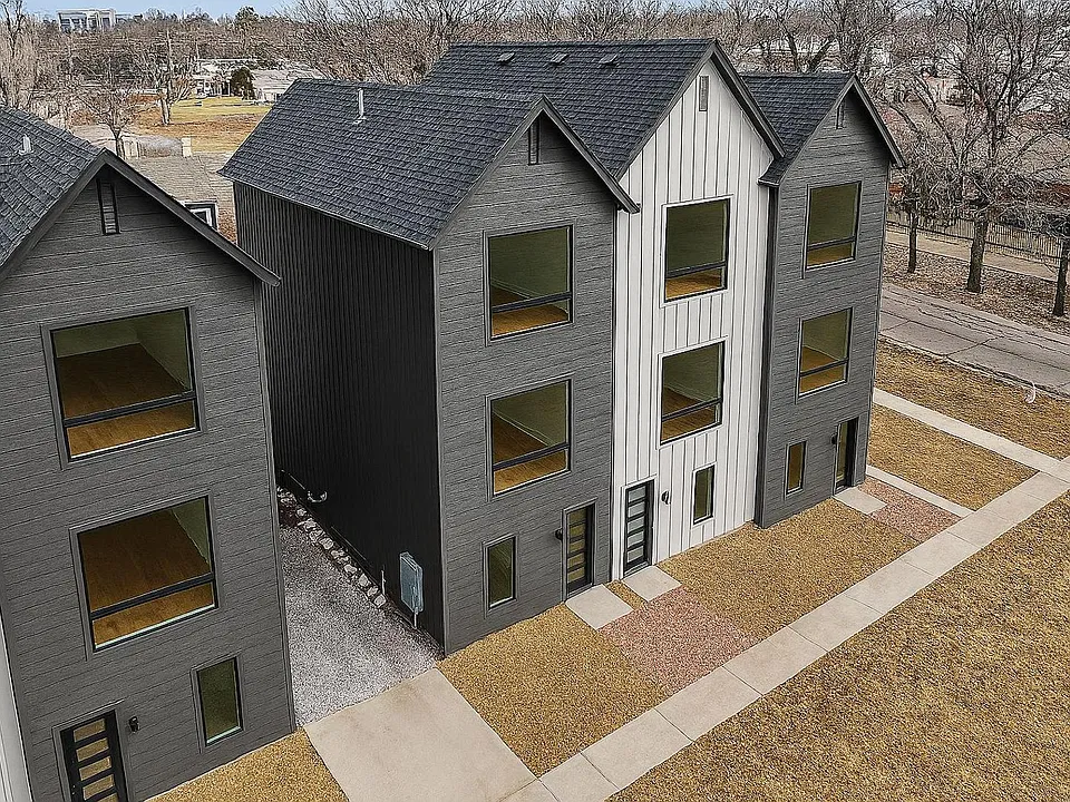 401 N Date Ave