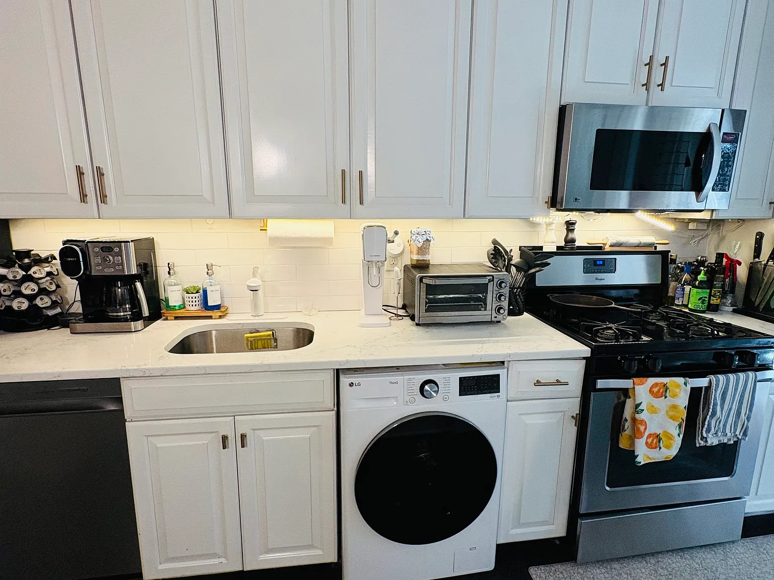 1 bed, 600 sqft, $3,475 — Photo 3