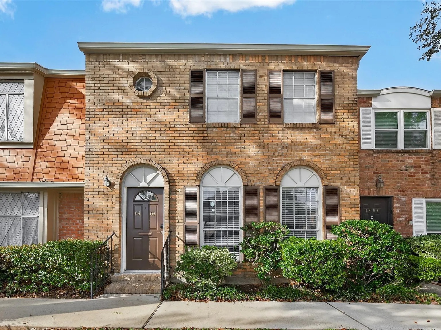 3 bed, 2.5 bath, 1640 sqft, $2,250 — Photo 1