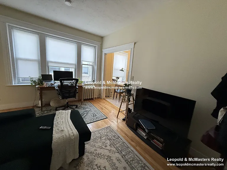 Kelton Street Apartments — Photo 73