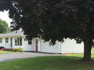 822 Fowler Rd, Fulton, IL 61252