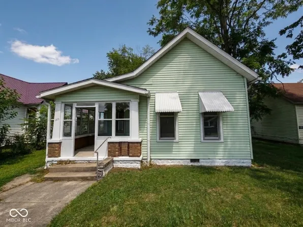 305 S Vine St, Seymour, IN 47274