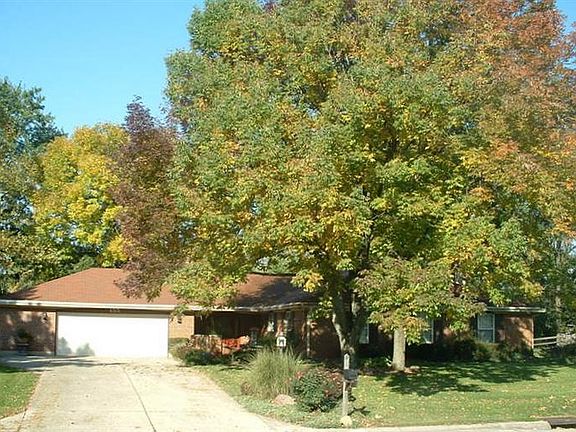 2nd image of 155 Bramblebush Trl