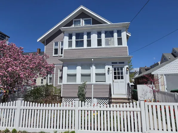 20-22 Hooker St #2, Medford, MA 02155