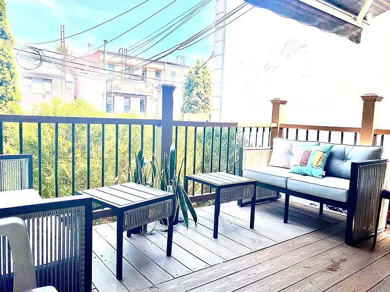 712 Leonard St #1 — Photo 5