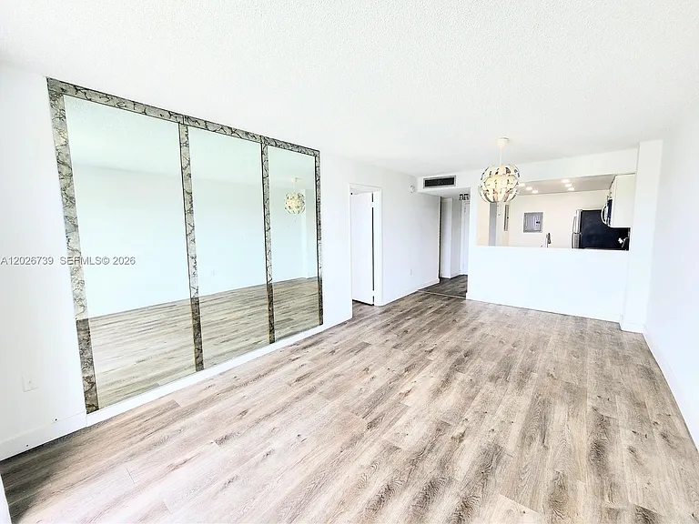 16465 NE 22nd Ave #610 — Photo 7