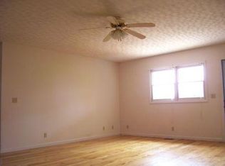 38 Long Meadow Dr APT 2, Leicester, NC 28748