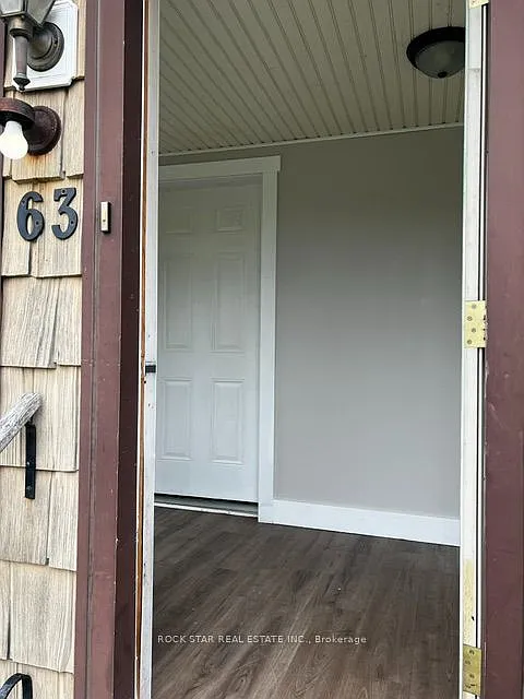 2 bed, $1,695 — Photo 3