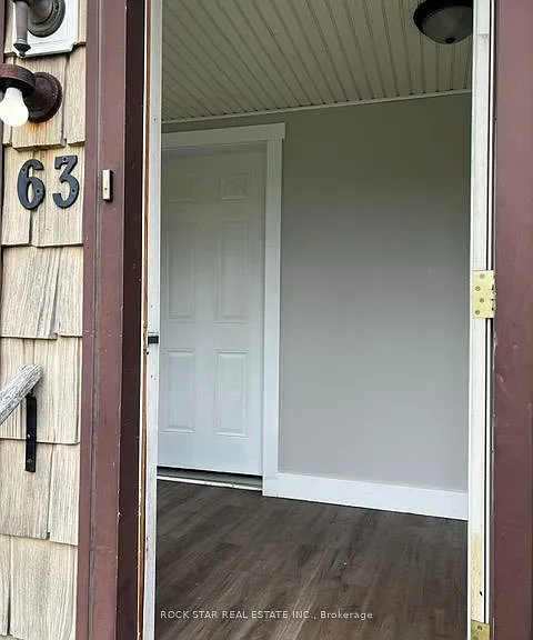 63 Dolphin St — Photo 3