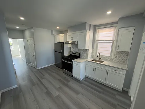 528 Kennedy Blvd Photo 1