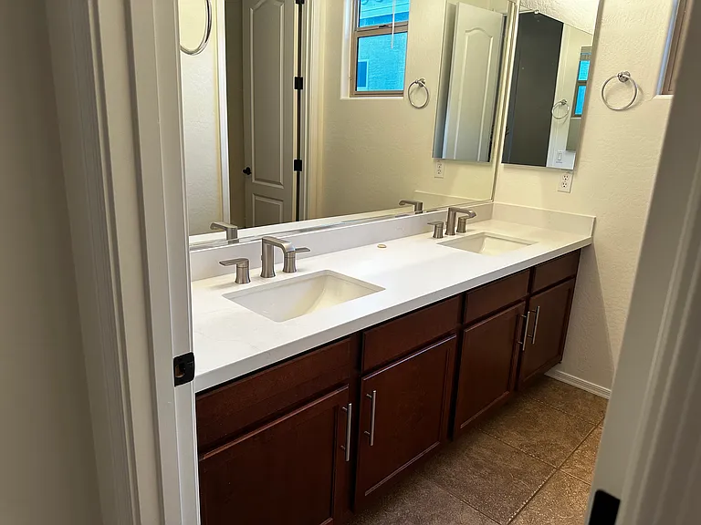 2712 E Redwood Pl — Photo 18