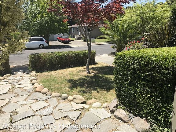 4th image of 2782 Idaho St