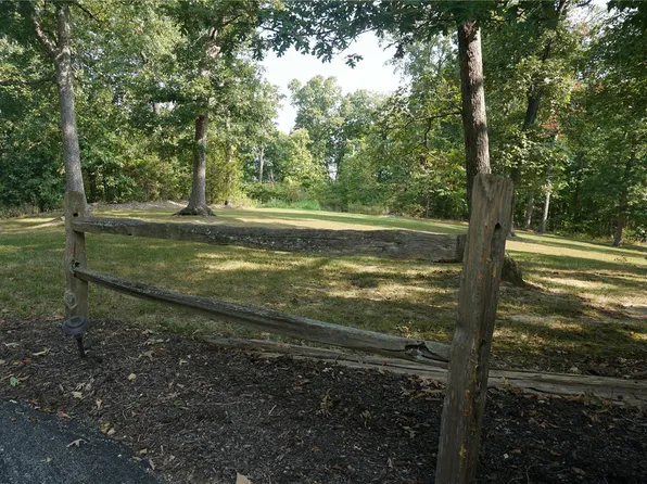 155 Sumac Ridge Dr, Foristell, MO 63348