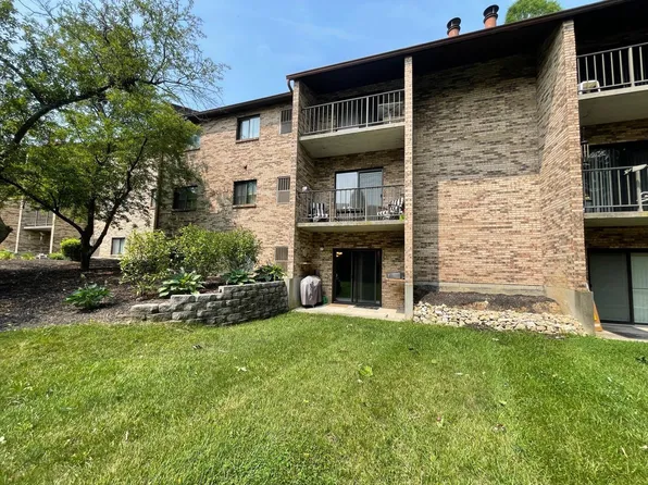 7222 Creekview Dr APT 3, Colerain Twp, OH 45247