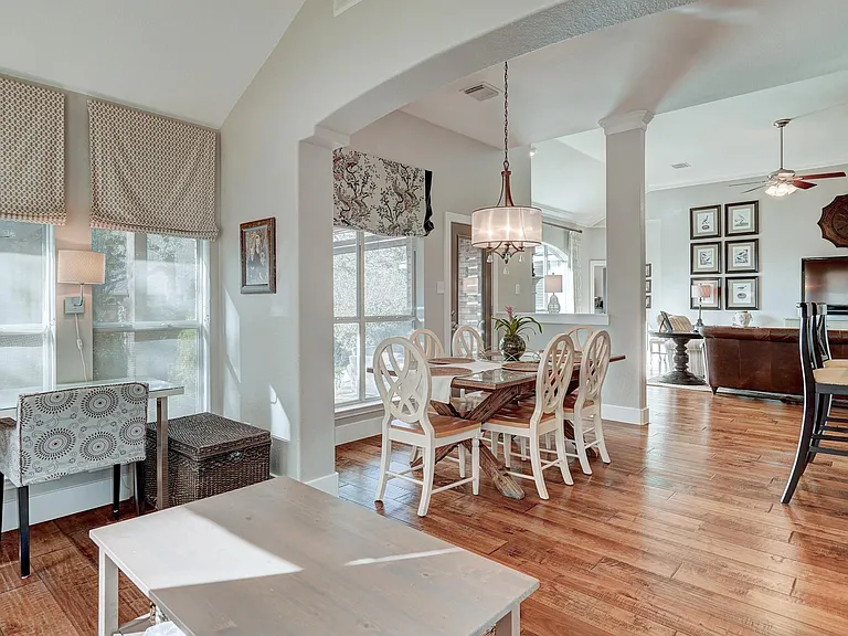 2639 Henley Dr — Photo 14