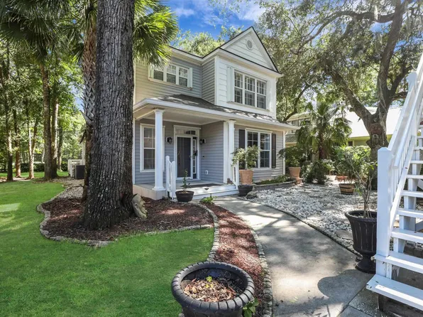 24 Timbercrest Cir, Hilton Head Island, SC 29926