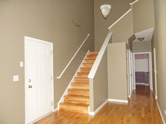 2nd image of 5204 Pontigo Glen Dr