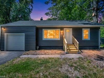 660 Rokeby Rd, Eastlake, OH, 44095