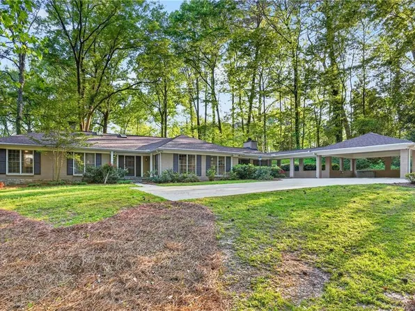 1190 W Wesley Rd NW, Atlanta, GA 30327