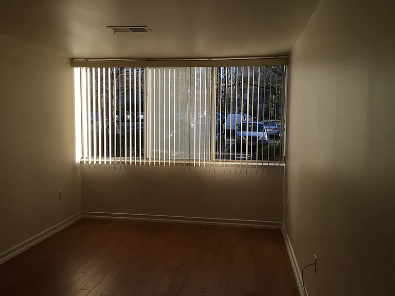 4410 Briarwood Ct N #9 — Photo 4