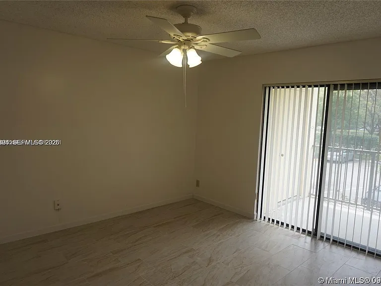 630 S Park Rd #27-3 — Photo 11