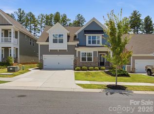 1012 Whipcord Dr, Waxhaw, NC 28173
