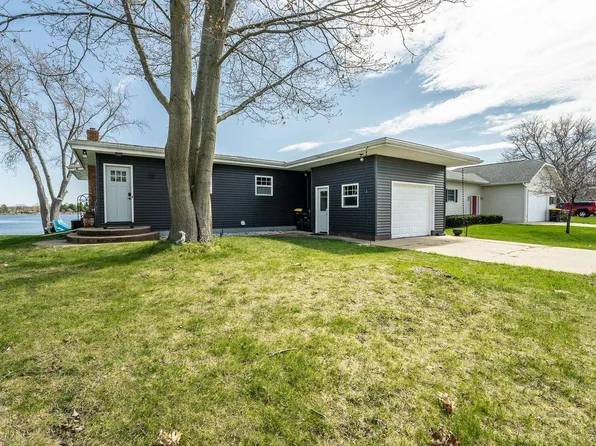 1326 Lakeview Drive, Tomah, WI 54660