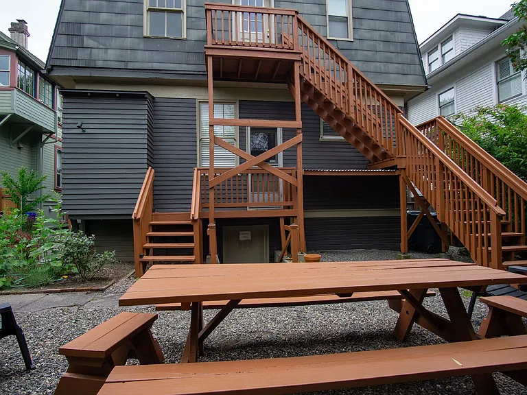 2268 NW Johnson St #6 — Photo 13