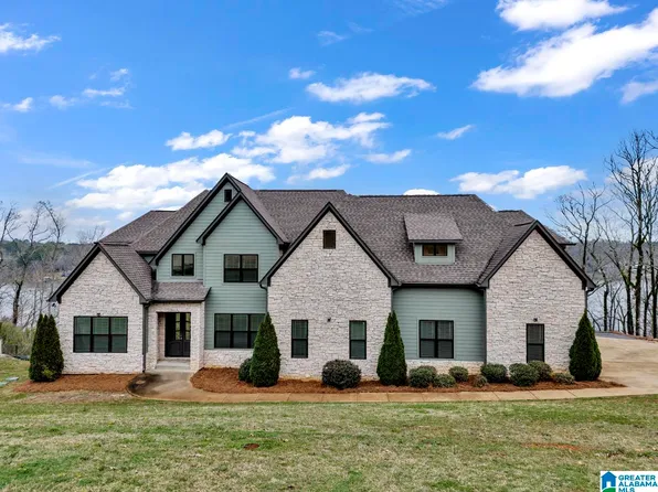 759 Lakeview Crest Dr, Pell City, AL 35128