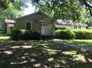 4812 Griffin St, Moss Point, MS 39563